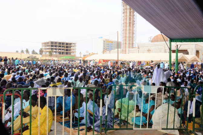 Les images de la prière de Korité à la Mosquée Massalikoul Jinane