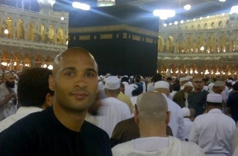Photo : Le footballeur Diomansy Kamara à La Mecque
