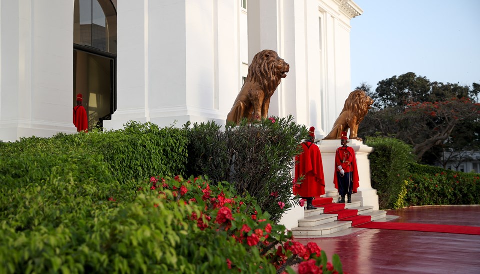 PHOTOS - Rencontre du Président Macky SALL avec SEM Mokgweetsi Masisi, Président de la République du Botswana PHOTOS - Rencontre du Président Macky SALL avec SEM Mokgweetsi Masisi, Président de la République du Botswana