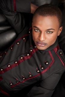  Le mannequin et chanteur gay Babacar Ndiaye: « j’assume ce que je suis, je connais énormément de Sénégalais qui jouent des doubles vies»