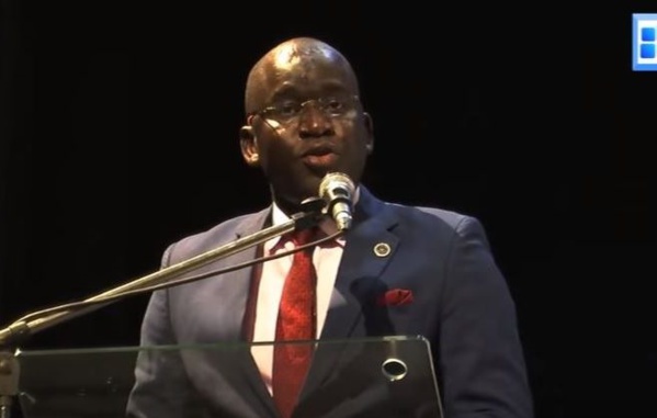 Aliou Sow tire partout : « Il faut qu’on arrive forcément à dissocier la famille de l’Etat en éloignant... » Aliou Sow tire partout : « Il faut qu’on arrive forcément à dissocier la famille de l’Etat en éloignant... »
