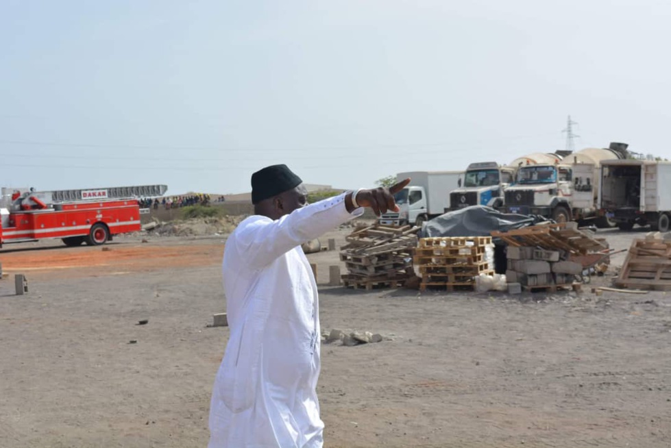 PHOTOS - Les images de l'incendie de l'usine de recyclage des déchets plastiques située à Keur Ndiaye LO
