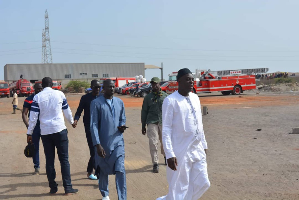PHOTOS - Les images de l'incendie de l'usine de recyclage des déchets plastiques située à Keur Ndiaye LO