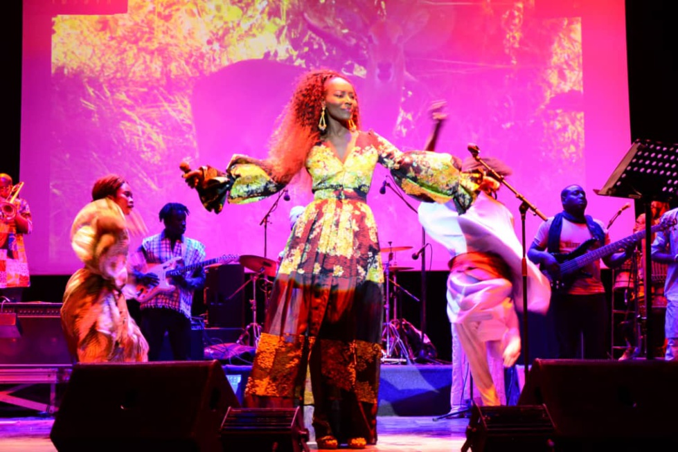 PHOTOS - Les images du concert  de Coumba Gawlo à l'Institut Français