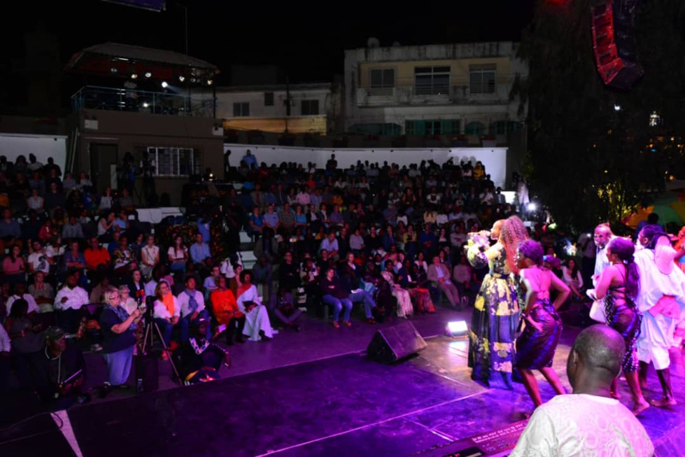 PHOTOS - Les images du concert  de Coumba Gawlo à l'Institut Français