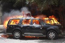 Accident : une voiture prend feu sous les yeux du chauffeur