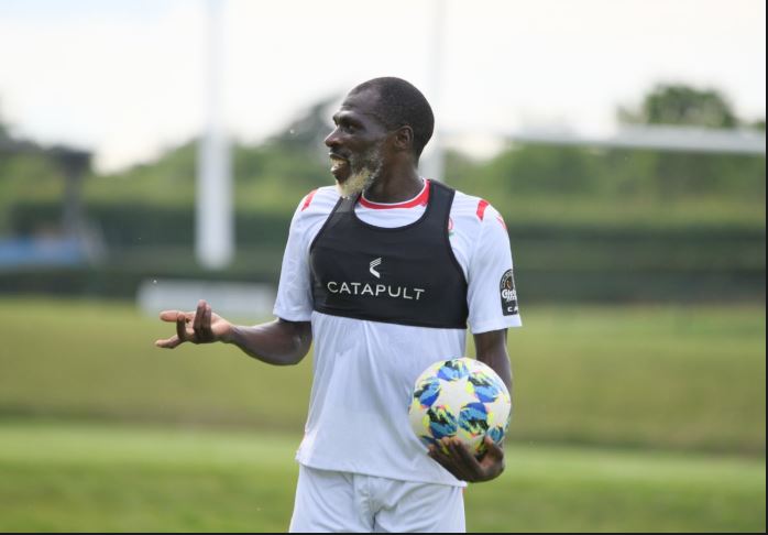 PHOTOS - Joash Onyango (Barbe Blanche) , 27 ans et défenseur de l'équipe du KENYA PHOTOS - Joash Onyango (Barbe Blanche) , 27 ans et défenseur de l'équipe du KENYA