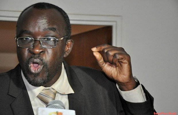 Moustapha Cissé Lô persiste et signe: « je suis candidat à la mairie de Dakar, même si ce doit être sous une autre banière »