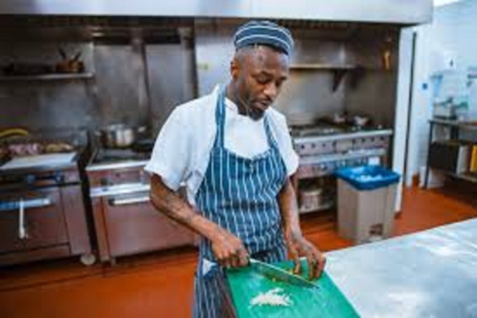 Papa Gastro condamné à payer près de 5 millions FCfa à la Boulangerie-pâtisserie SARL