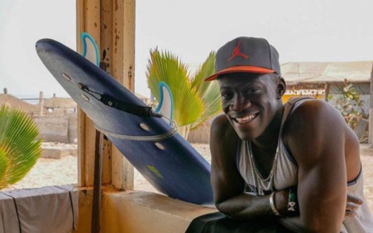 Babacar Laye Ndoye, professeur particulier de surf à Dakar