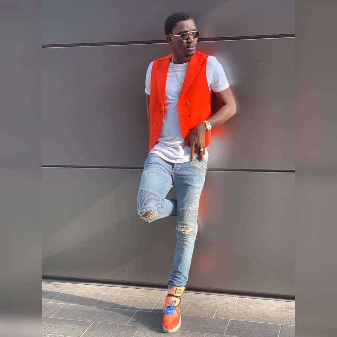 PHOTOS - A LONDON, regardez le look de Wally B. SECK qui déchire !