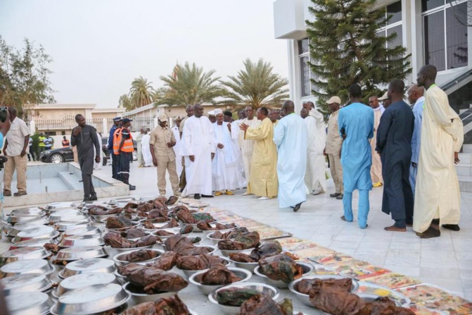 Touba- Macky Sall à Serigne Mountakha Mbacké : « Vous m’aviez confié à Serigne Touba. J’ai réussi à gagner sans bruit ni trompette les élections de février 2019 »