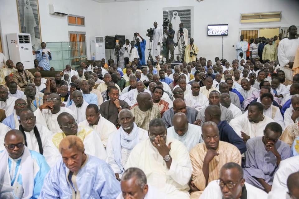 PHOTOS - Le Président Macky Sall à Touba: Revivez les temps forts en images 