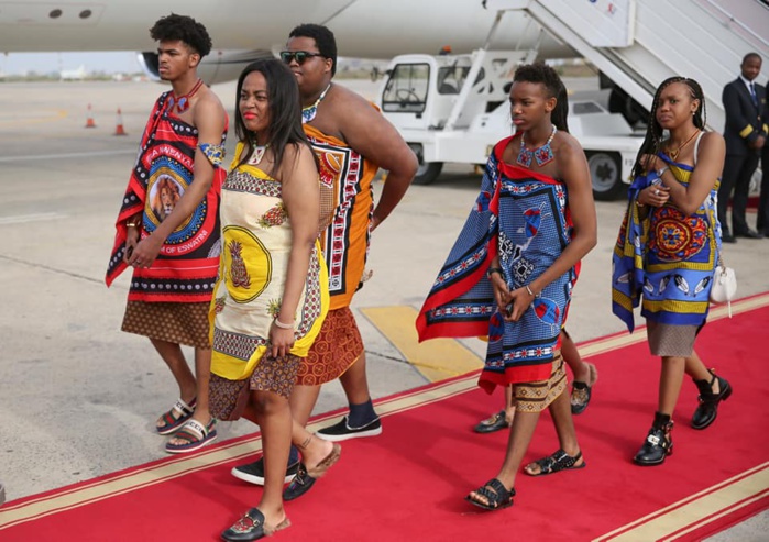 PHOTOS - Arrivée de Sa Majesté Mswati III au Sénégal