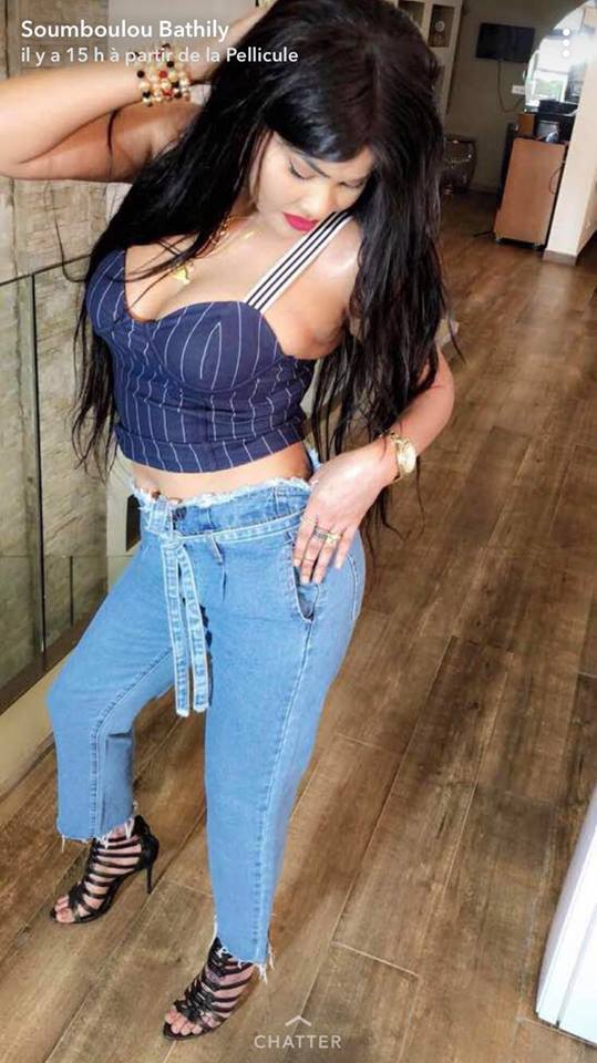 PHOTOS - Les nouvelles photos de Soumboulou qui affolent la toile PHOTOS - Les nouvelles photos de Soumboulou qui affolent la toile