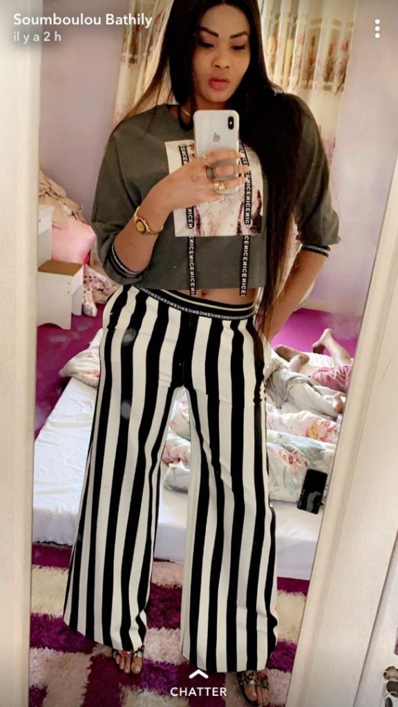 PHOTOS - Les nouvelles photos de Soumboulou qui affolent la toile PHOTOS - Les nouvelles photos de Soumboulou qui affolent la toile