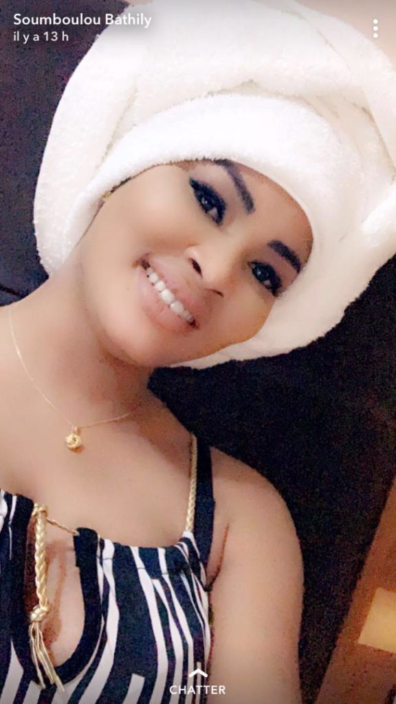 PHOTOS - Les nouvelles photos de Soumboulou qui affolent la toile PHOTOS - Les nouvelles photos de Soumboulou qui affolent la toile