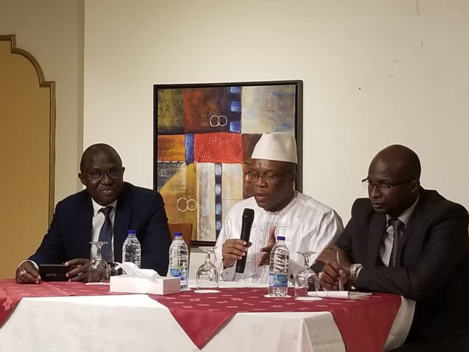 Visite du Ministre Cheikh Oumar Hanne au Très Grand Centre de Calcul (TGCC) du CEA