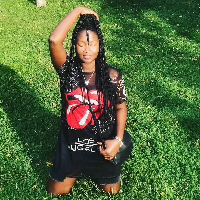 PHOTOS - L’artiste Maréma très heureuse dans les bras de son époux