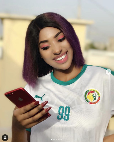 PHOTOS - Ces images d'OUMY, l’actrice de la série « Golden » en 12é Gaïndé qui font le buzz PHOTOS - Ces images d'OUMY, l’actrice de la série « Golden » en 12é Gaïndé qui font le buzz