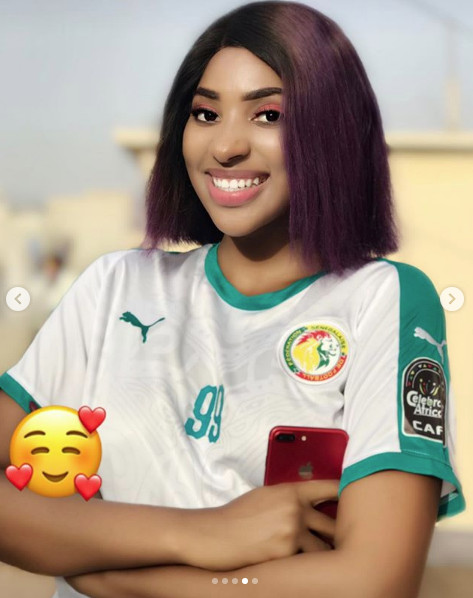 PHOTOS - Ces images d'OUMY, l’actrice de la série « Golden » en 12é Gaïndé qui font le buzz PHOTOS - Ces images d'OUMY, l’actrice de la série « Golden » en 12é Gaïndé qui font le buzz