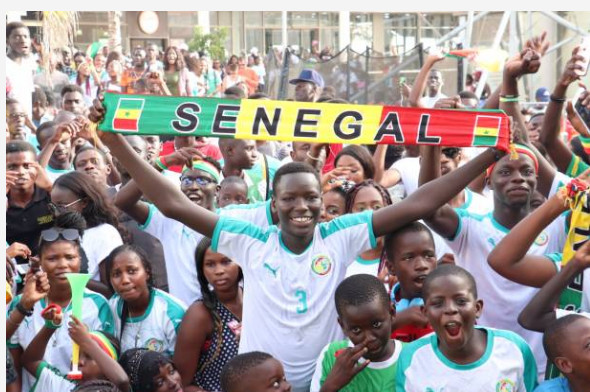 (47 Photos) Liesse populaire à Dakar après la victoire des « Lions » les images qui doit pas vous échapper.