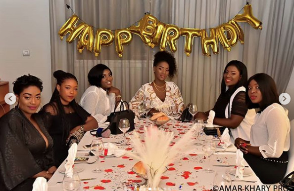 PHOTOS - Après une longue période d’absence: Lissa réapparaît le jour de son anniversaire en compagnie des plus belles filles de Dakar