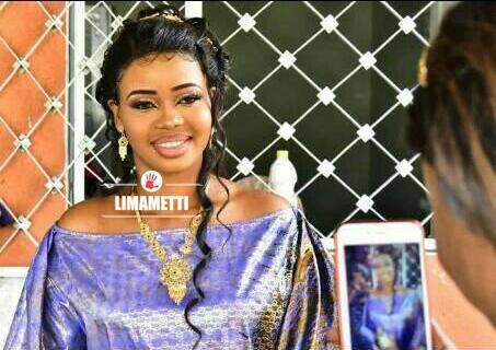 Voici la « niarel » d’Oustaz Assane de la TFM: une perle rare au sourire ravageur Voici la « niarel » d’Oustaz Assane de la TFM: une perle rare au sourire ravageur