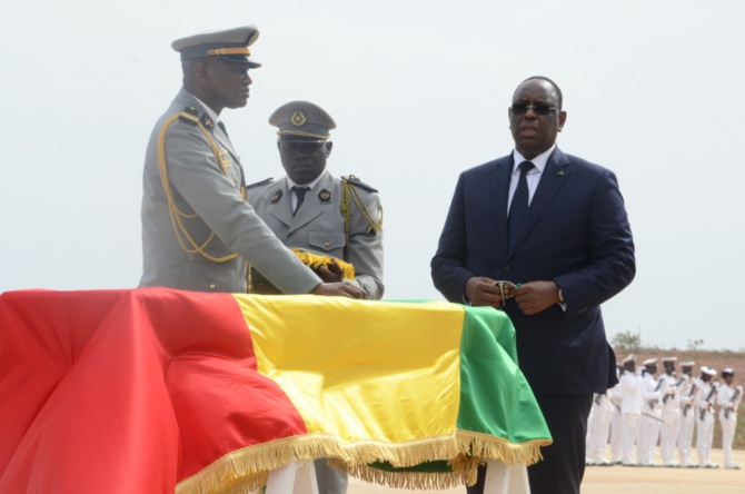 PHOTOS - AIDB: Les images de l'arrivée de la dépouille d'Ousmane Tanor Dieng