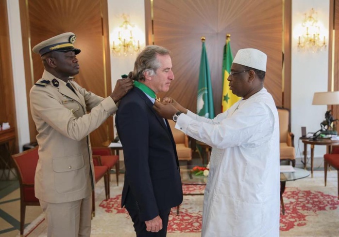 PHOTOS - Diplomatie: S. E Christophe Bigot fait ses adieux à Macky Sall qui l’élève au rang de Commandeur...