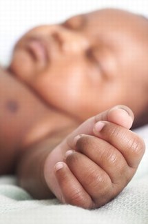 Drame à Tivaouane : Un bébé de 15 mois retrouvé égorgé dans le lit de sa mère