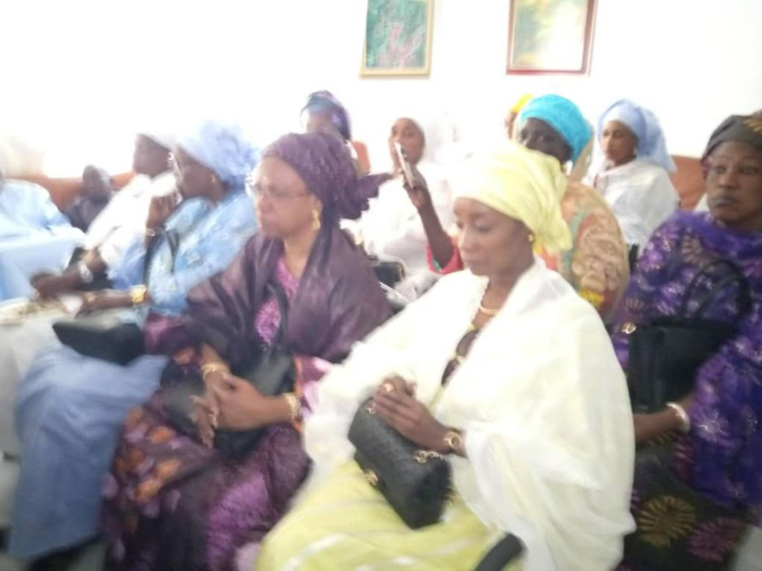 Condoléances : Wade envoie une délégation chez OTD, Oumar Sarr et  Me Amadou Sall absents (images)