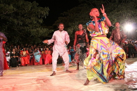 Ndèye Guèye critiquée par ses concurrentes sur sa nouvelle danse: le « Thiakhagoune »