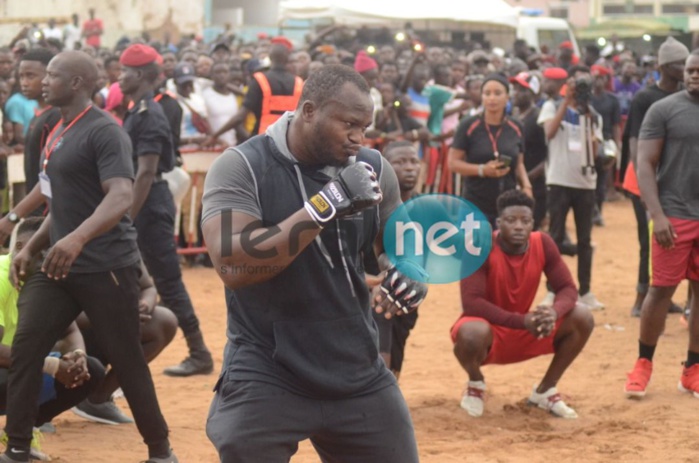 10 Photos - Open Press: Modou Lô en furie, démontre sa force