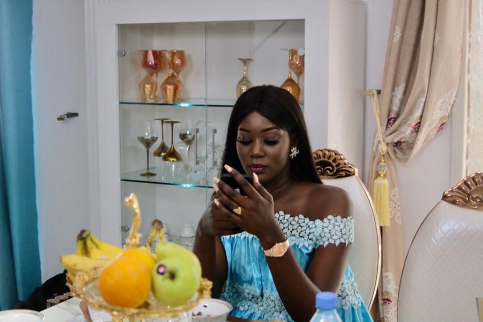 PHOTOS - Arame (Madior Ak Dior), Une noirceur d’ébène qui rayonne et enflamme le web
