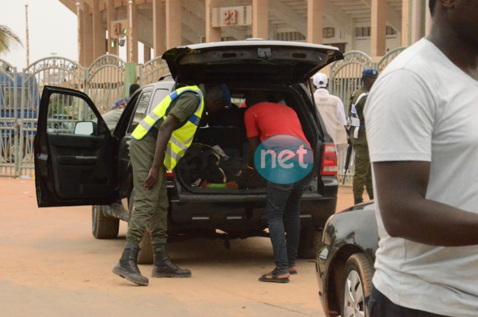 PHOTOS - Modou Lô vs Eumeu Séne: Un combat sous haute surveillance des forces de l'ordre