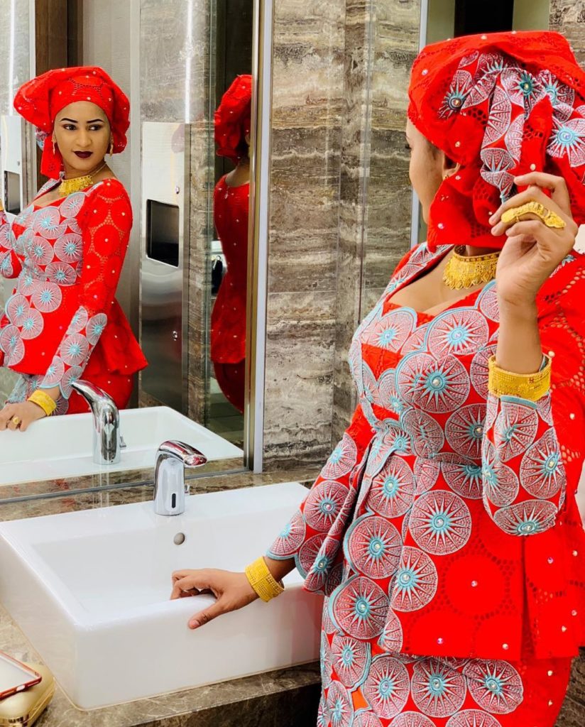 PHOTOS - Mode Tabaski : Découvrez vos modèles de la semaine PHOTOS - Mode Tabaski : Découvrez vos modèles de la semaine