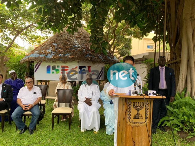 Photos: Don de moutons aux nécessiteux par l'Ambassadeur d’Israël au Sénégal 