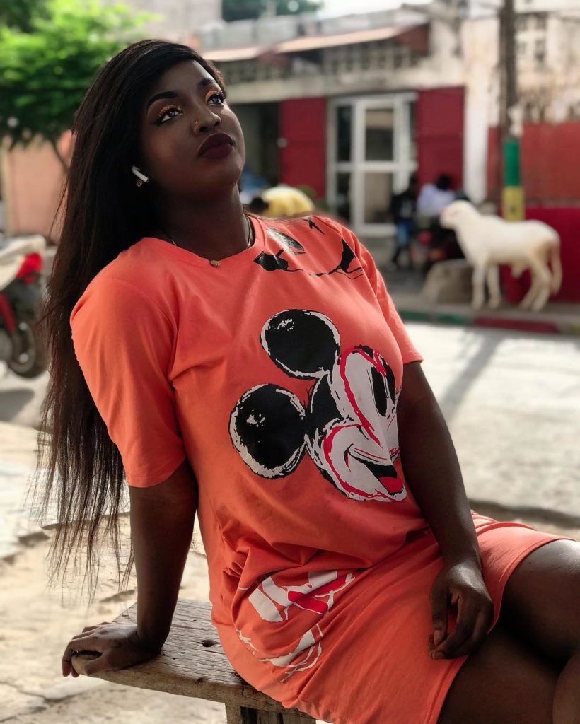 PHOTOS - FIFI « Niareel » de Sanex dans la série Wiri Wiri, toute ravissante