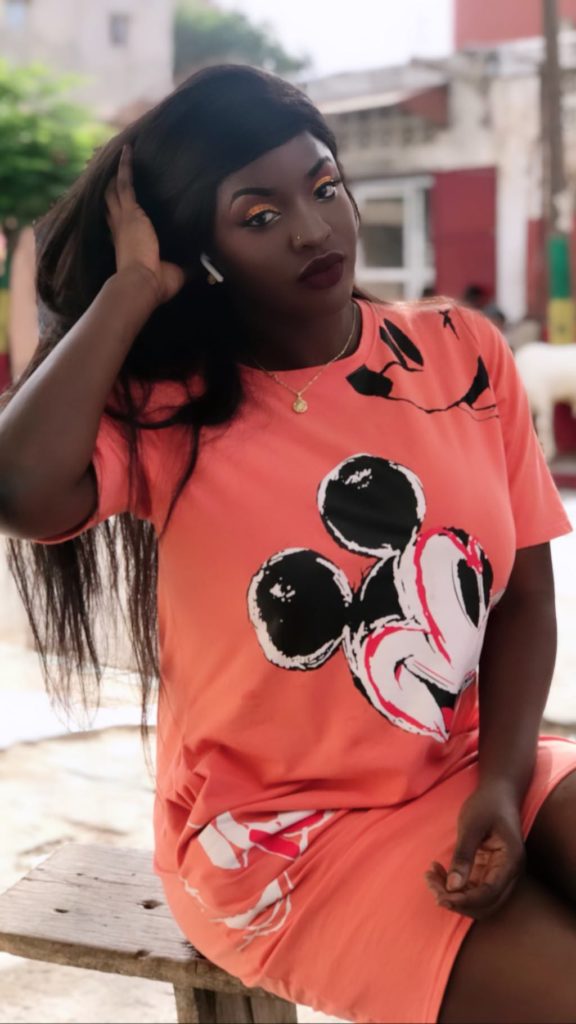 PHOTOS - FIFI « Niareel » de Sanex dans la série Wiri Wiri, toute ravissante