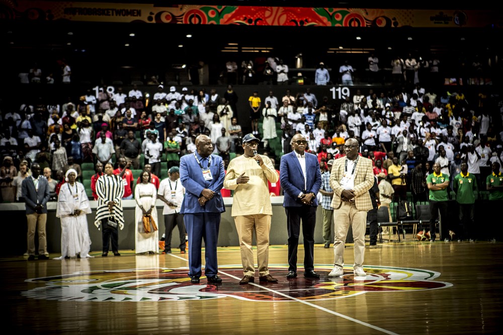 PHOTOS - Dakar Arena: Les clichés du Président Macky Sall en compagnie de sa fille font sensation sur le net
