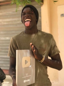 Review - Dudu fait des vidéos, premier youtubeur sénégalais à avoir atteint 1 million d’abonnés sur Instagram
