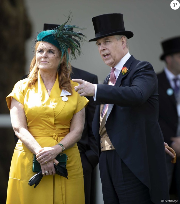 Affaire Epstein: le prince Andrew "consterné" par les accusations d'abus s*xuels