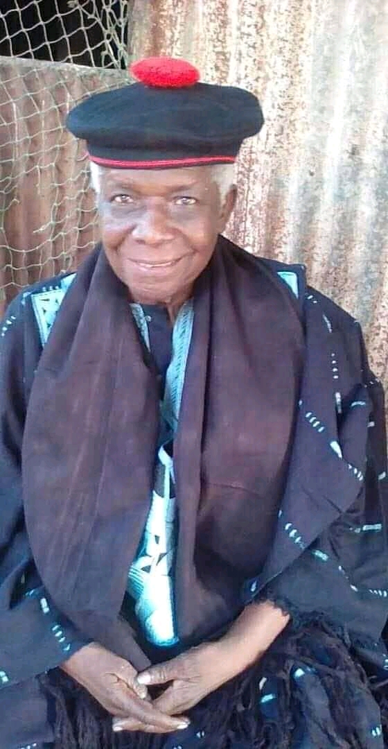 Dernière minute - Le Roi d'Oussouye en deuil: Sibiloumbaye Diédhiou perd son conseiller en communication Dernière minute - Le Roi d'Oussouye en deuil: Sibiloumbaye Diédhiou perd son conseiller en communication