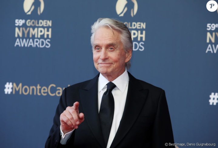 PHOTOS - Michael Douglas : Quatre générations réunies sur sa dernière photo de famille