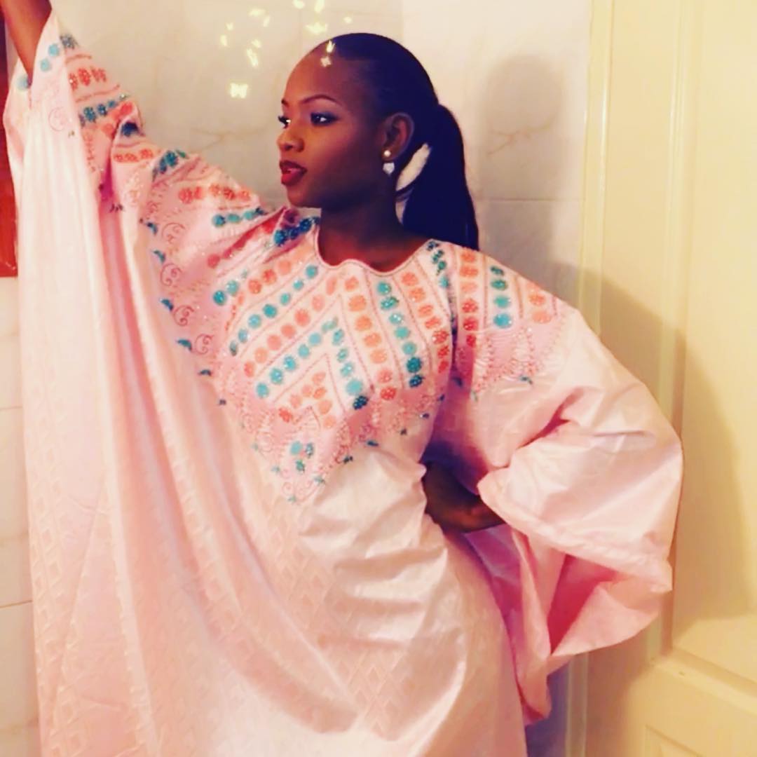 PHOTOS - Découvrez le sagnsé de l’actrice Nafi ! Sagnsé qui lui va à merveille