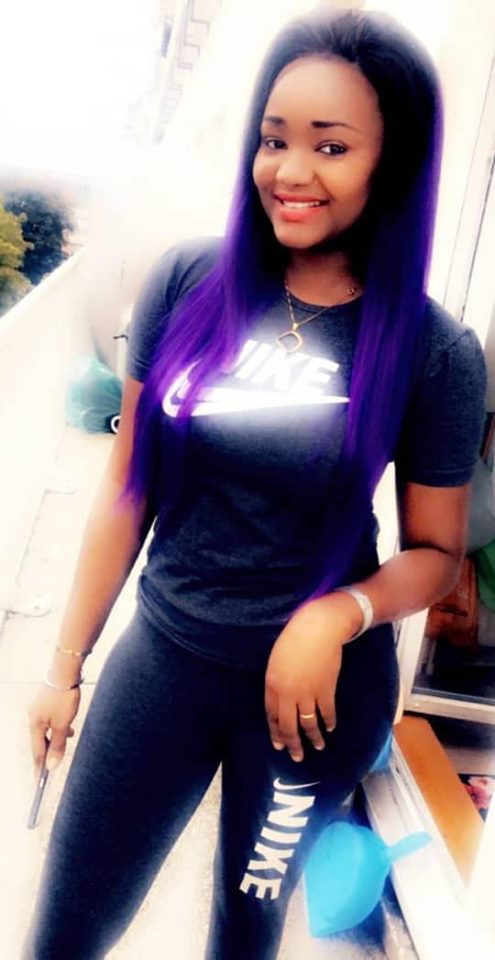 PHOTOS - Fama Thioune profite bien de ses vacances à Paris PHOTOS - Fama Thioune profite bien de ses vacances à Paris