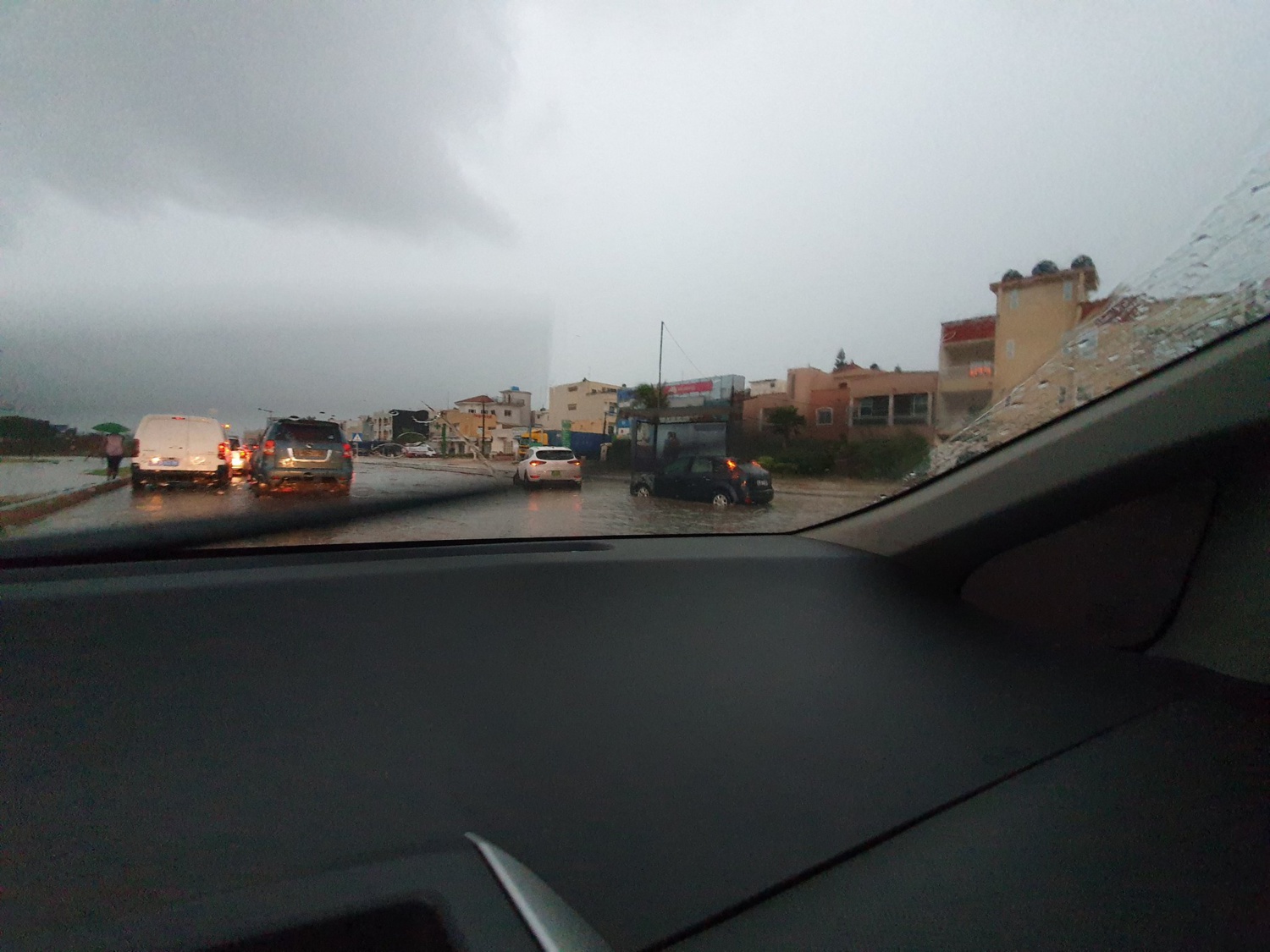 VIDEO + Fortes pluies à Dakar: La VDN inondée
