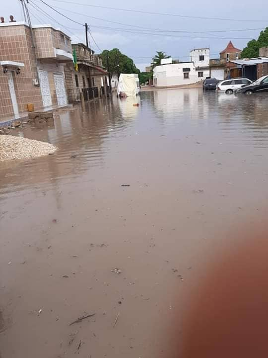 (Photos)- Kaolack: Les eaux de pluie engloutissent le bassin de rétention de Khakhoum