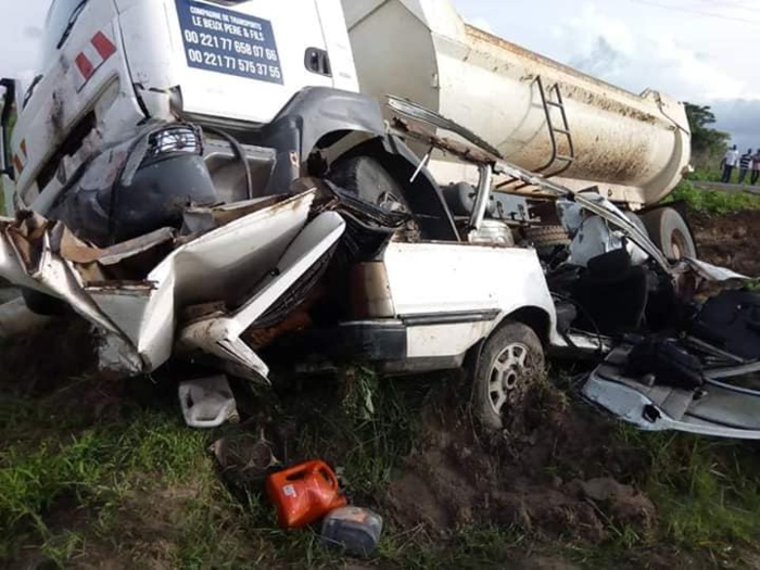 EN IMAGES:  tragique accident survenu aujourdhui à Oussouye (Âmes sensibles s’abstenir)